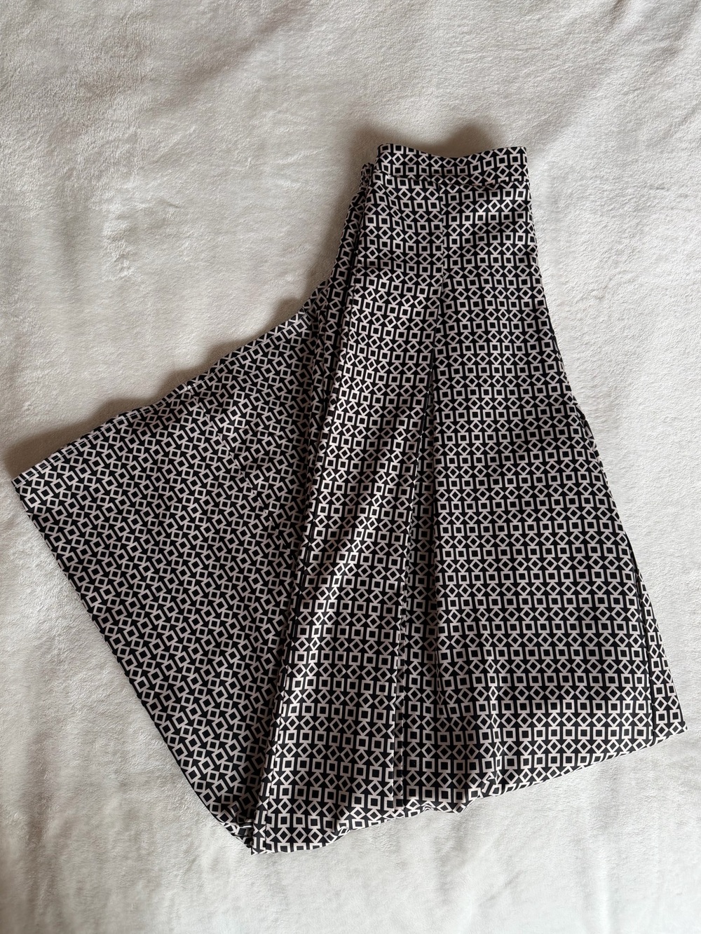 Wide Leg Pants - Geometric Pattern